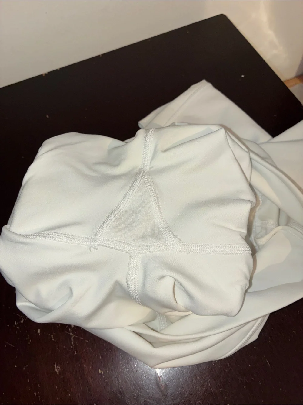 Lululemon Wunder Under Crop High Rise Tights 21” in White, Women’s size 6